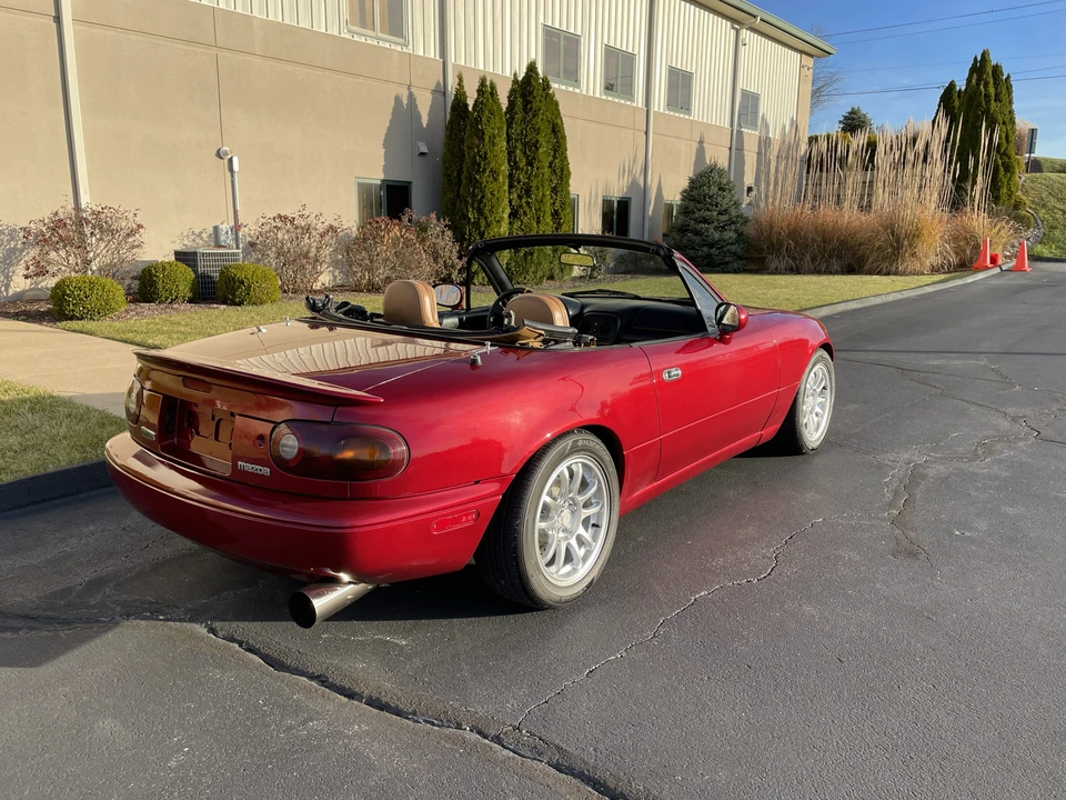 1994 Mazda NA MX-5 Miata - Image 9 of 31