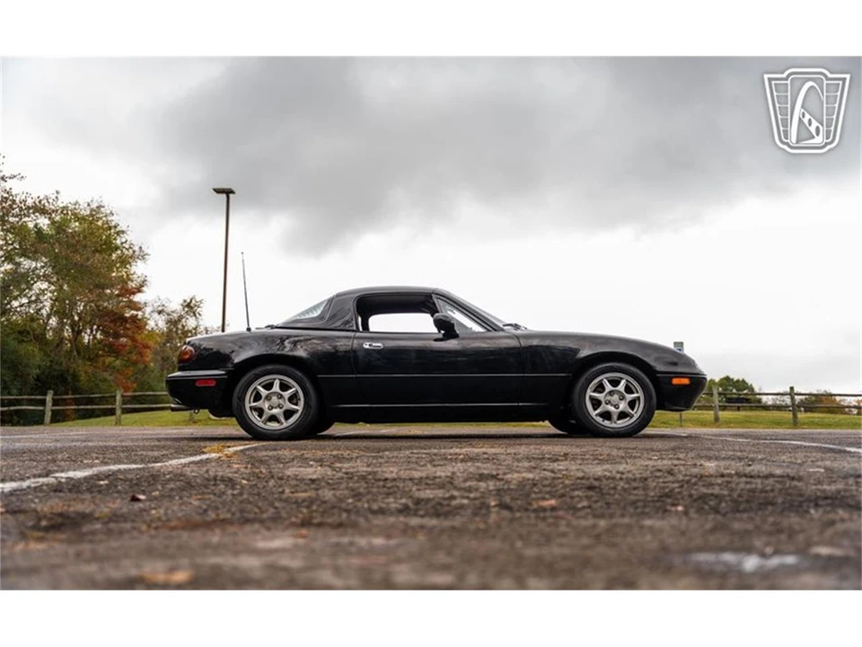 1994 Mazda NA MX-5 Miata - Image 27 of 31
