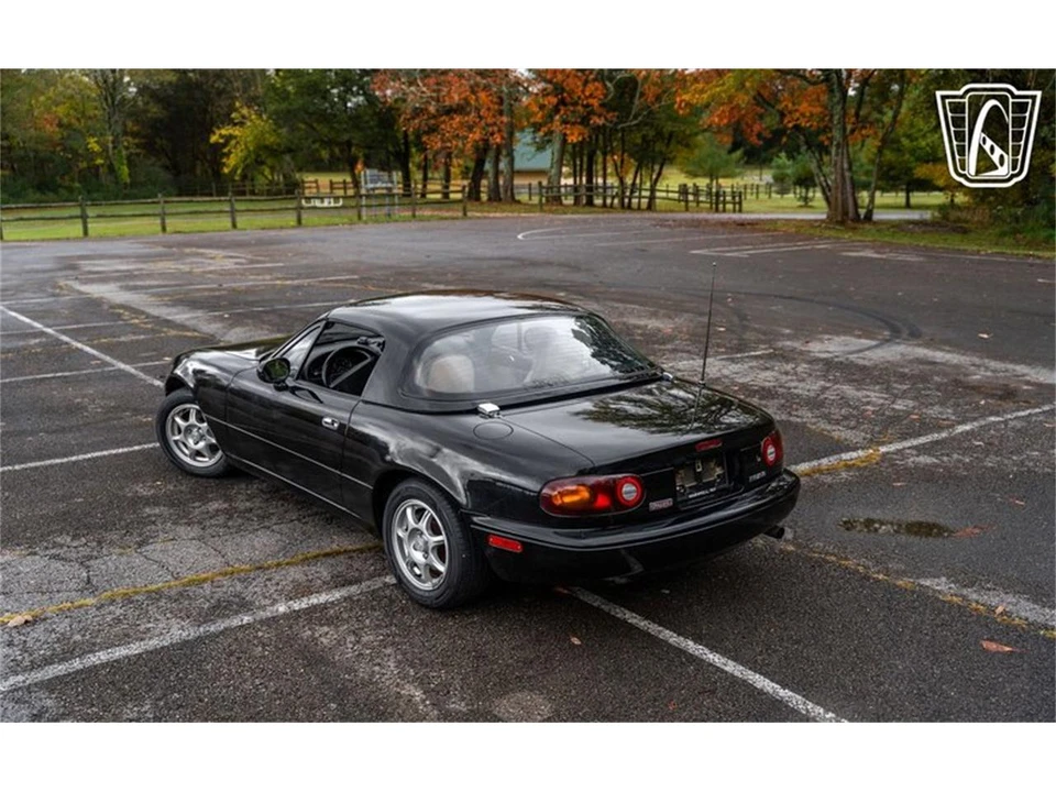 1994 Mazda NA MX-5 Miata - Image 17 of 31