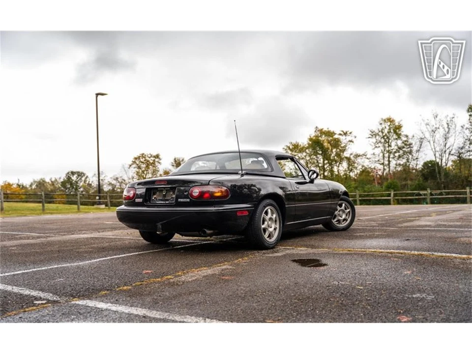 1994 Mazda NA MX-5 Miata - Image 23 of 31