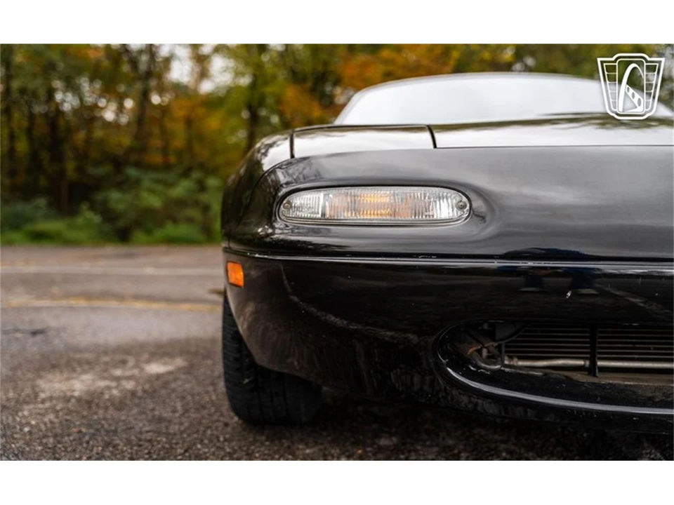 1994 Mazda NA MX-5 Miata - Image 28 of 31