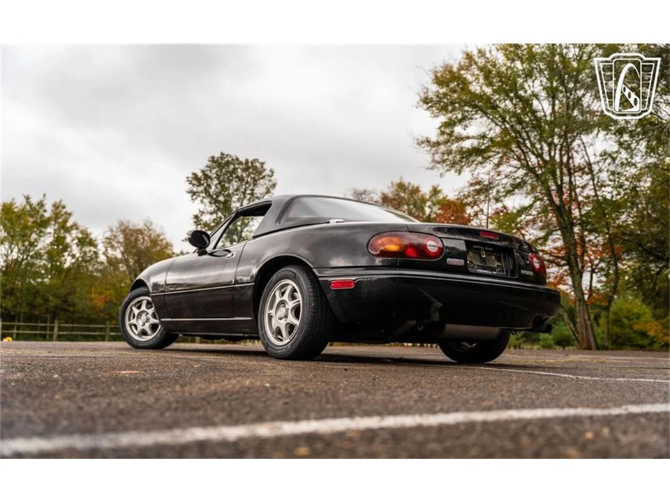 1994 Mazda NA MX-5 Miata - Image 19 of 31