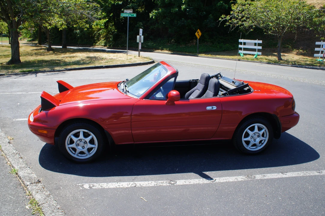1994 Mazda NA MX-5 Miata - Image 9 of 31