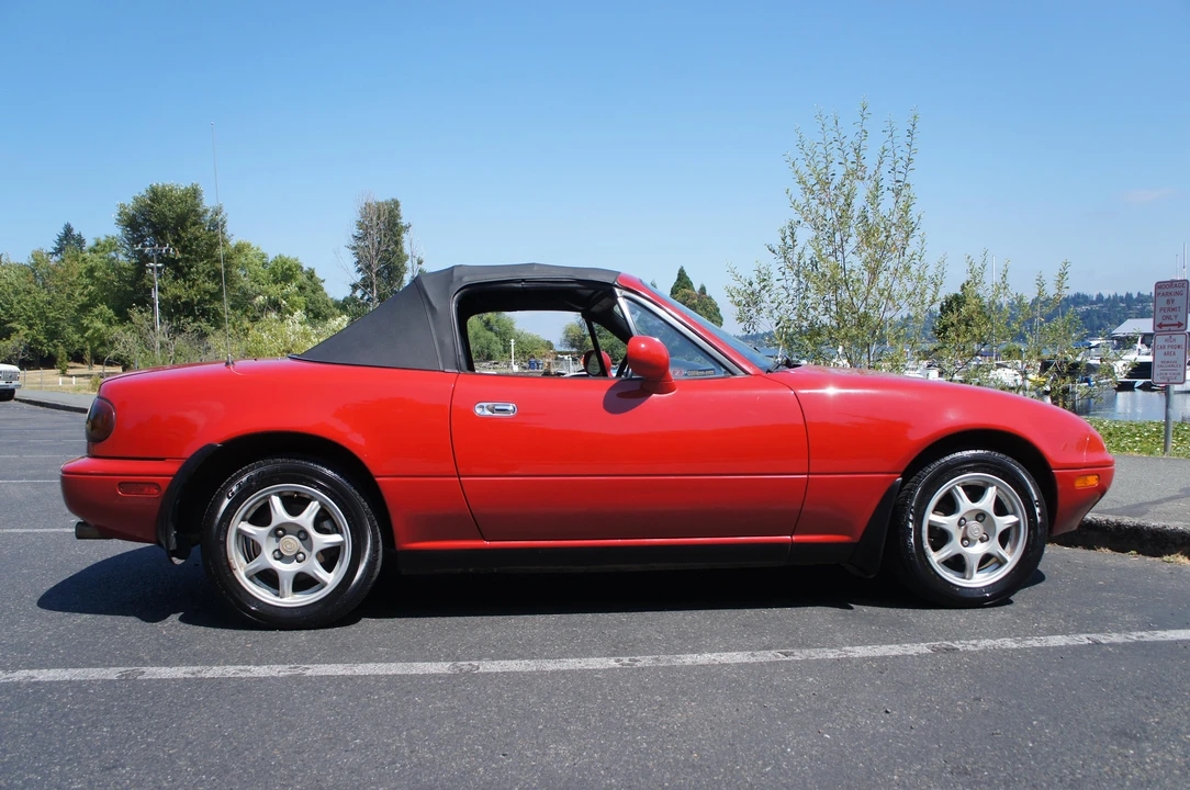 1994 Mazda NA MX-5 Miata - Image 22 of 31