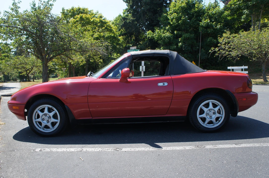1994 Mazda NA MX-5 Miata - Image 19 of 31