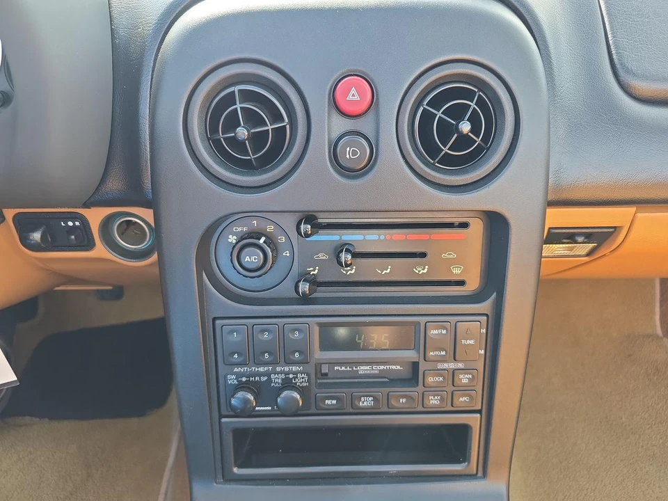 1994 Mazda NA MX-5 Miata - Image 9 of 31