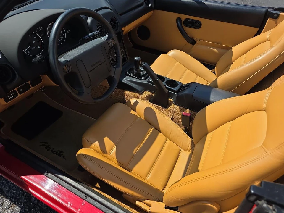 1994 Mazda NA MX-5 Miata - Image 4 of 31