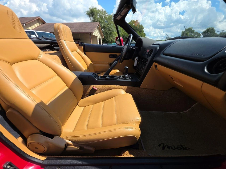 1994 Mazda NA MX-5 Miata - Image 8 of 31