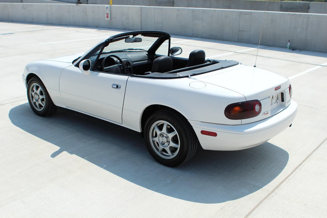 1994 Mazda NA MX-5 Miata - Image 13 of 31