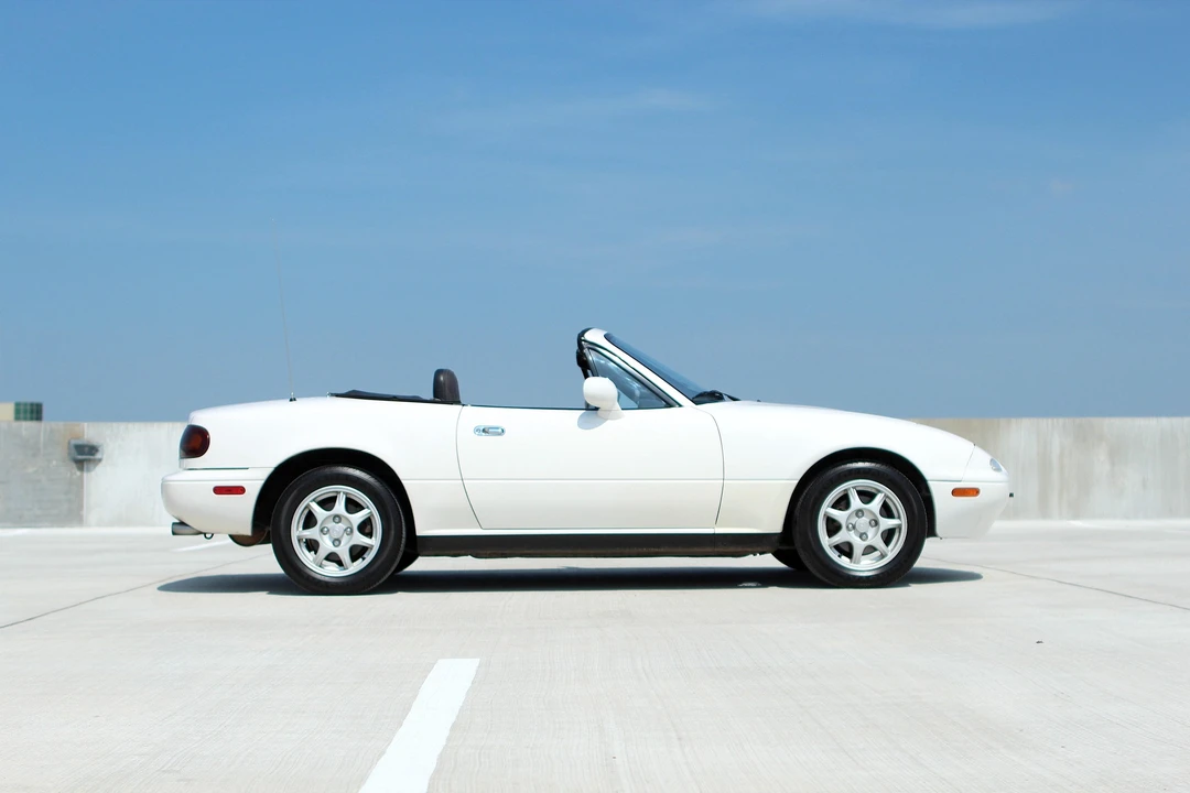 1994 Mazda NA MX-5 Miata - Image 18 of 31