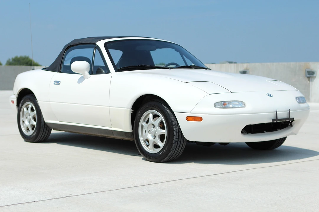 1994 Mazda NA MX-5 Miata - Image 26 of 31