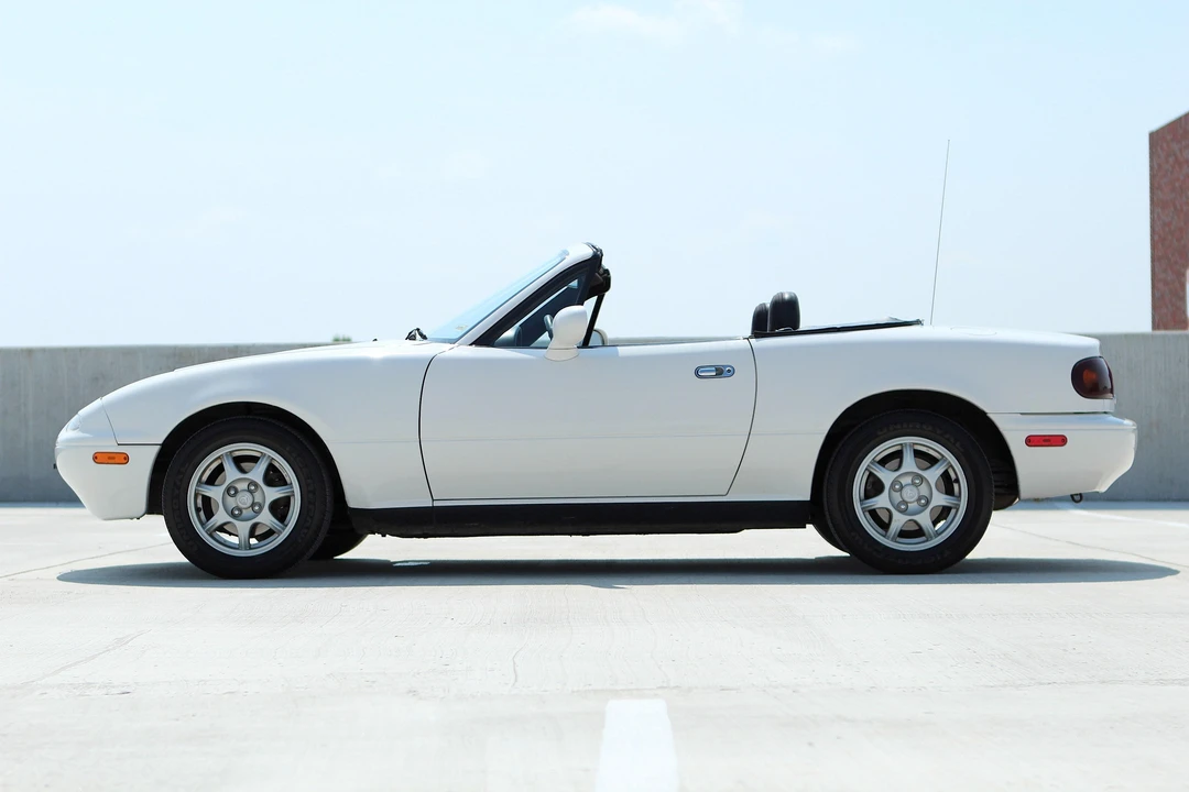 1994 Mazda NA MX-5 Miata - Image 11 of 31