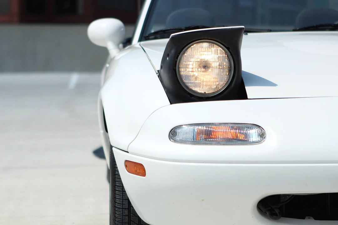 1994 Mazda NA MX-5 Miata - Image 28 of 31