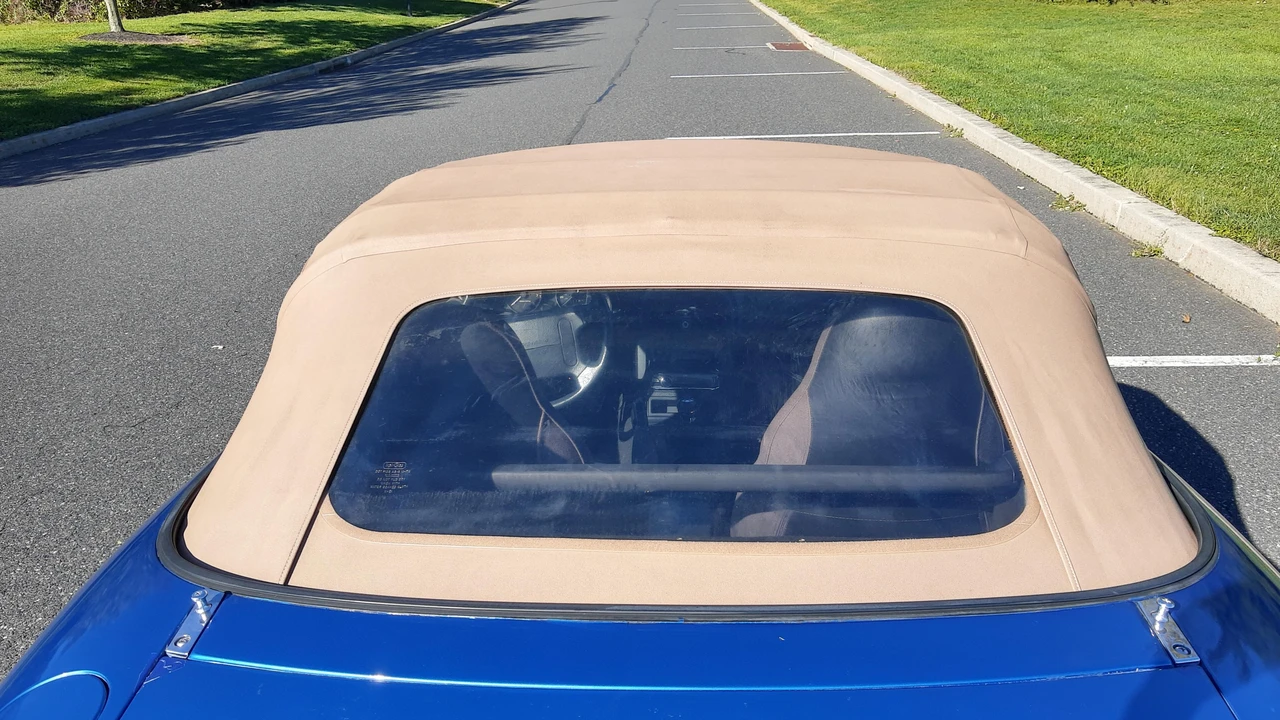 1994 Mazda NA MX-5 Miata - Image 27 of 31