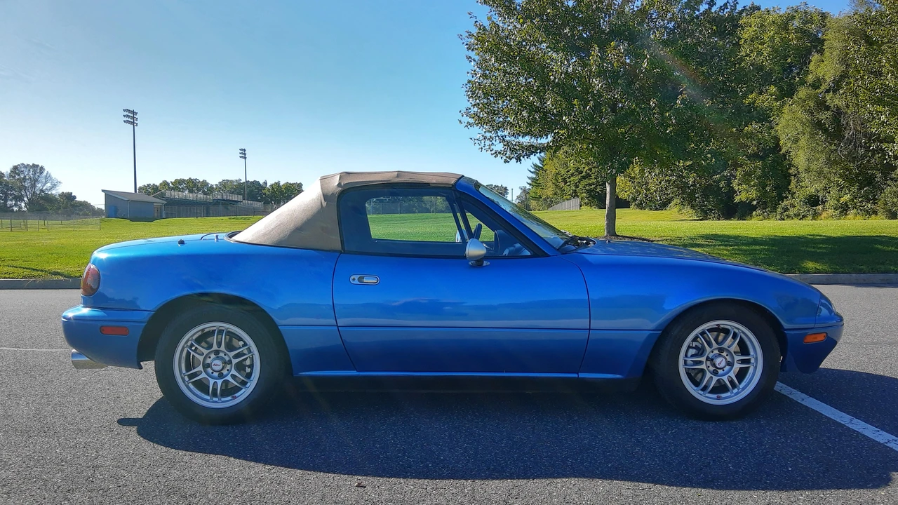 1994 Mazda NA MX-5 Miata - Image 12 of 31