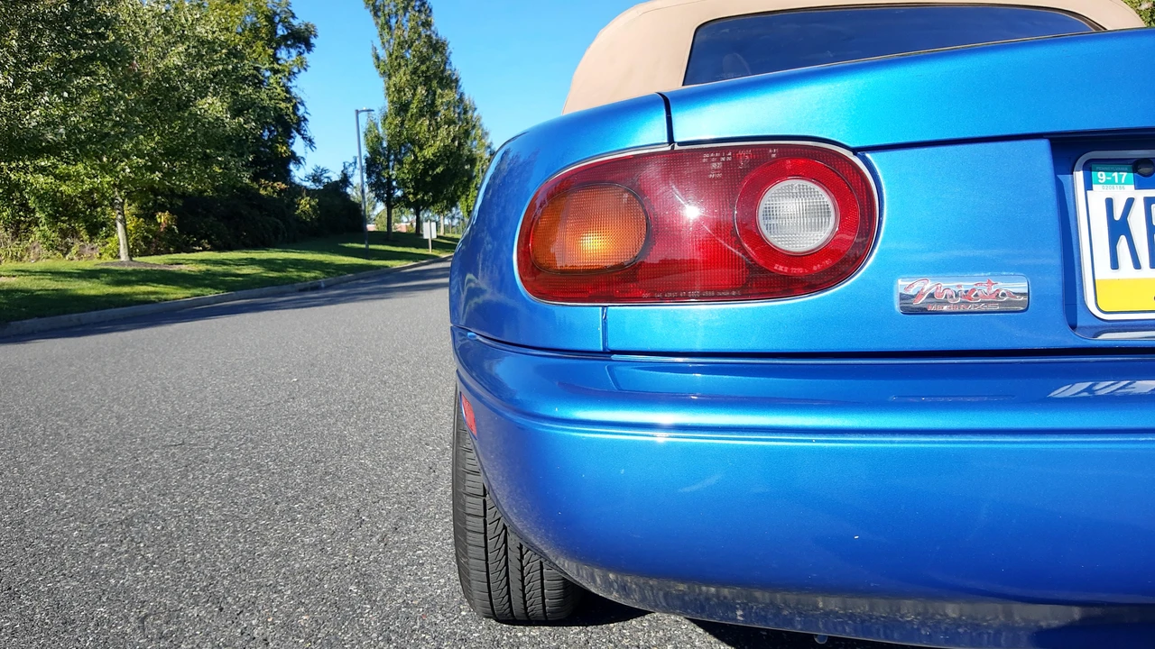 1994 Mazda NA MX-5 Miata - Image 25 of 31