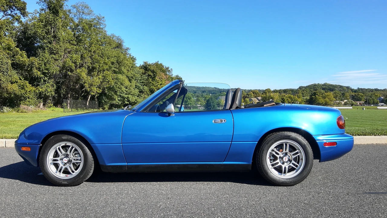 1994 Mazda NA MX-5 Miata - Image 7 of 31
