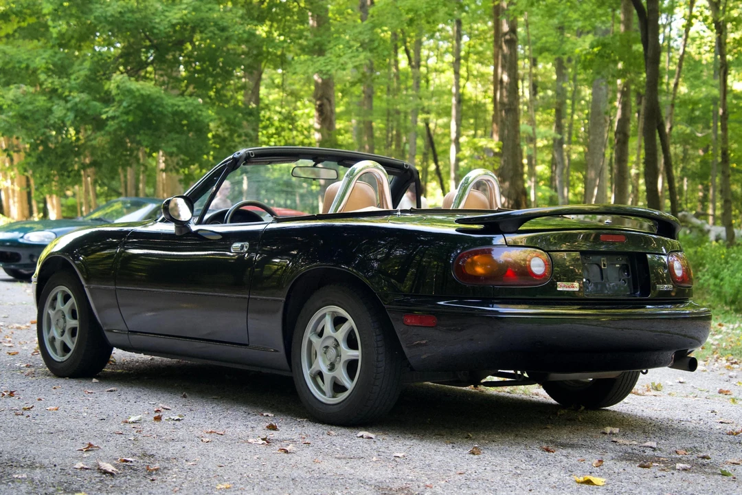 1994 Mazda NA MX-5 Miata - Image 4 of 31