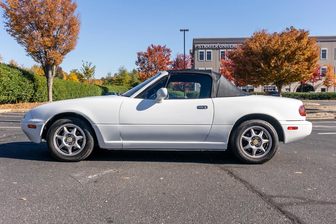 1994 Mazda NA MX-5 Miata - Image 7 of 31
