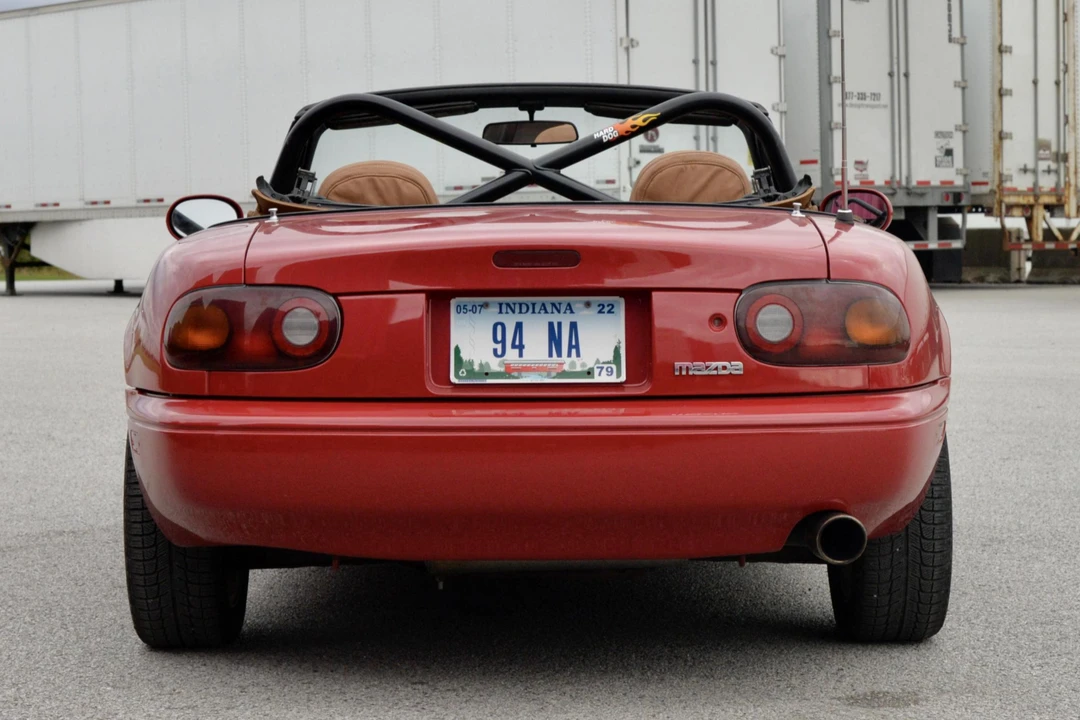 1994 Mazda NA MX-5 Miata - Image 5 of 7