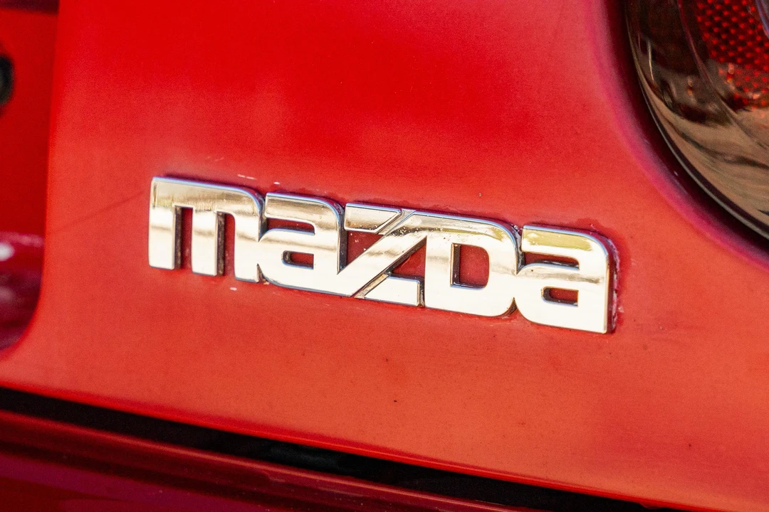 1994 Mazda NA MX-5 Miata - Image 26 of 31