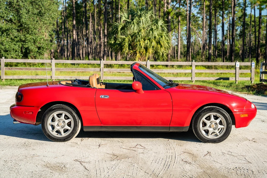 1994 Mazda NA MX-5 Miata - Image 3 of 31
