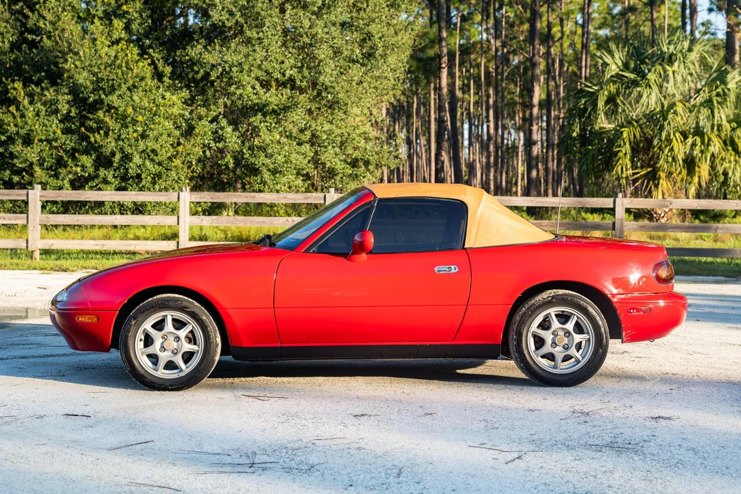 1994 Mazda NA MX-5 Miata - Image 11 of 31