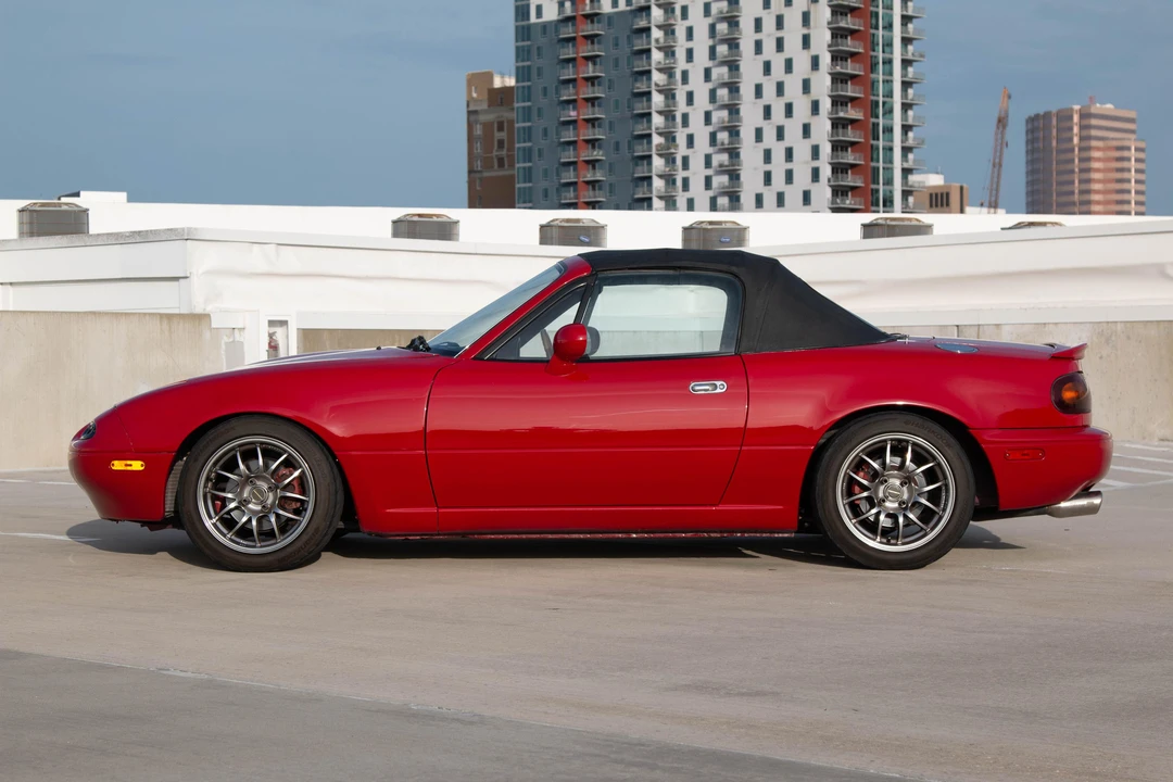 1994 Mazda NA MX-5 Miata - Image 23 of 31