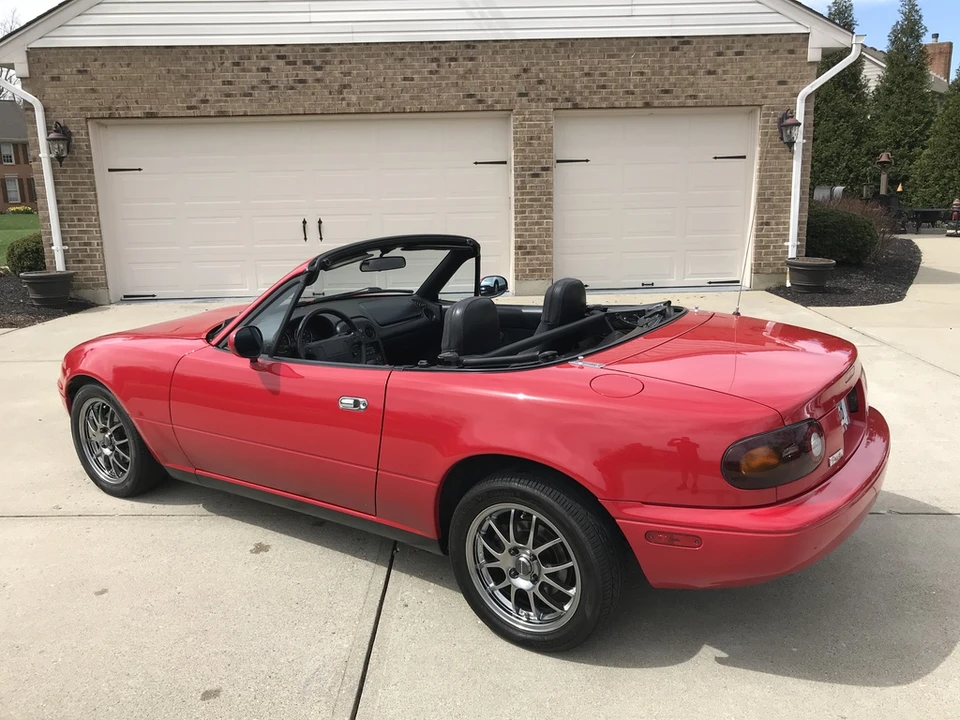 1994 Mazda NA MX-5 Miata - Image 9 of 31