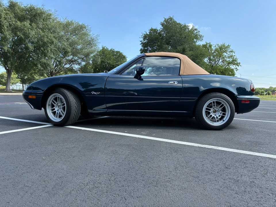 1994 Mazda NA MX-5 Miata - Image 21 of 31