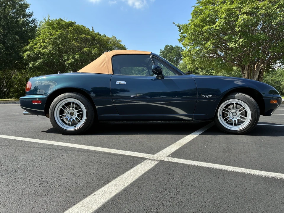 1994 Mazda NA MX-5 Miata - Image 10 of 31