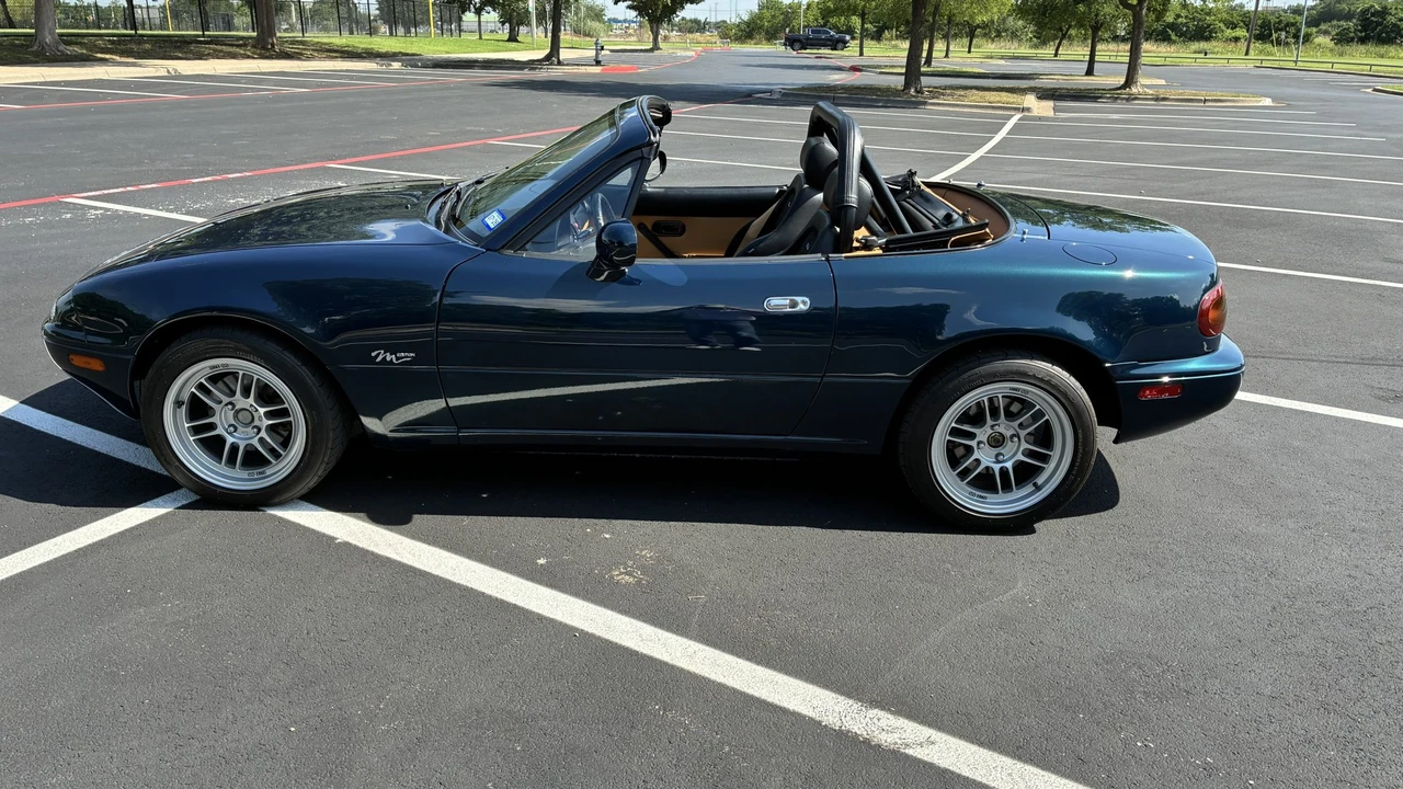 1994 Mazda NA MX-5 Miata - Image 20 of 31