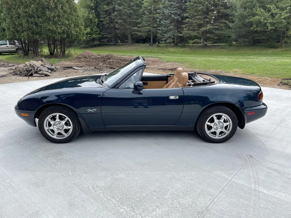 1994 Mazda NA MX-5 Miata - Image 9 of 31