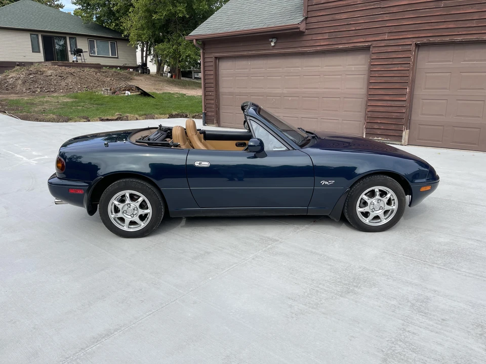 1994 Mazda NA MX-5 Miata - Image 13 of 31