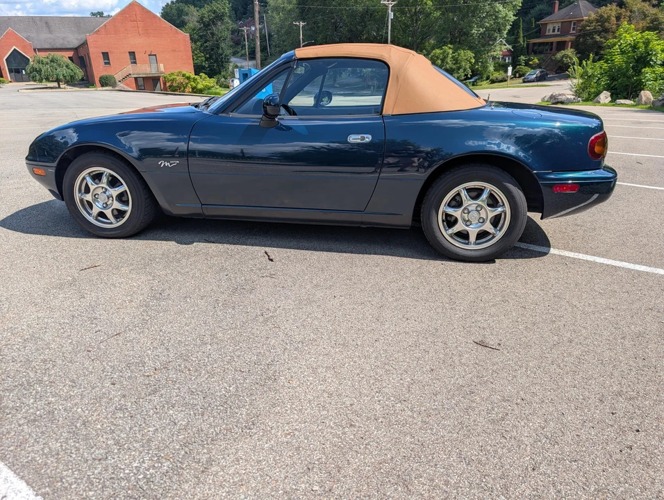 1994 Mazda NA MX-5 Miata - Image 19 of 31