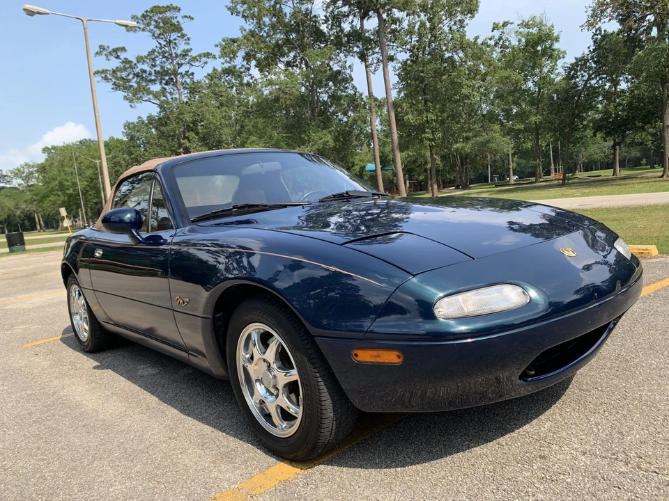 1994 Mazda NA MX-5 Miata - Image 26 of 31