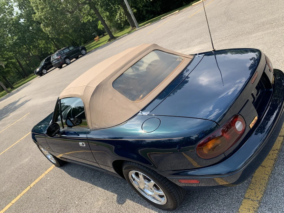 1994 Mazda NA MX-5 Miata - Image 22 of 31