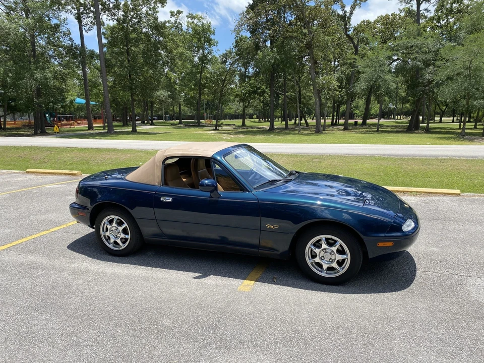 1994 Mazda NA MX-5 Miata - Image 9 of 31