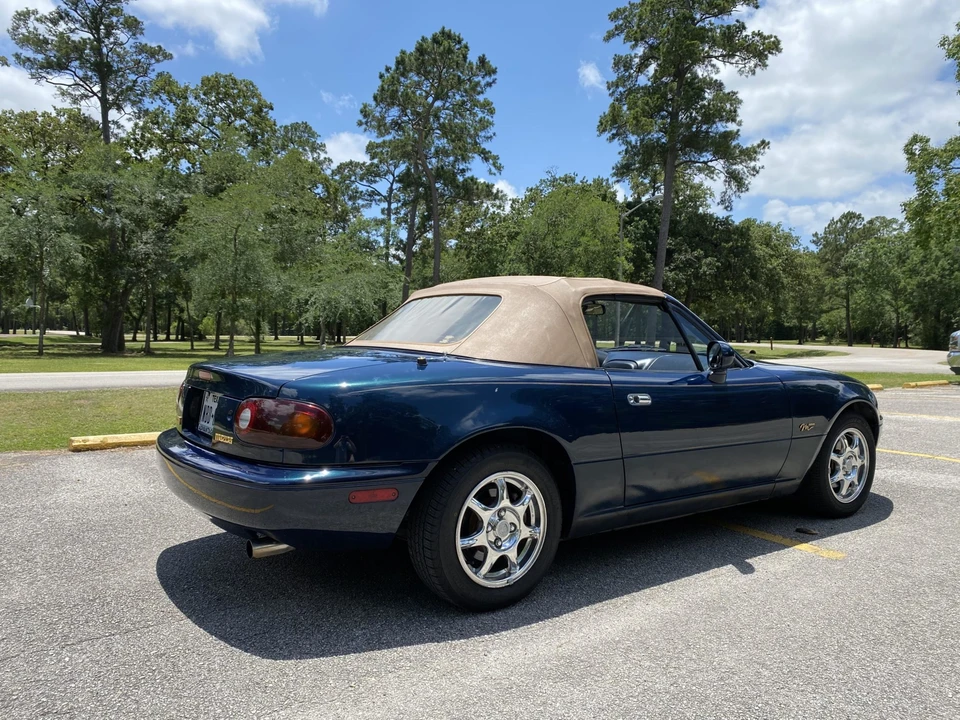 1994 Mazda NA MX-5 Miata - Image 11 of 31