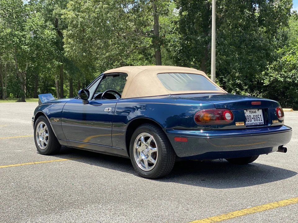 1994 Mazda NA MX-5 Miata - Image 15 of 31