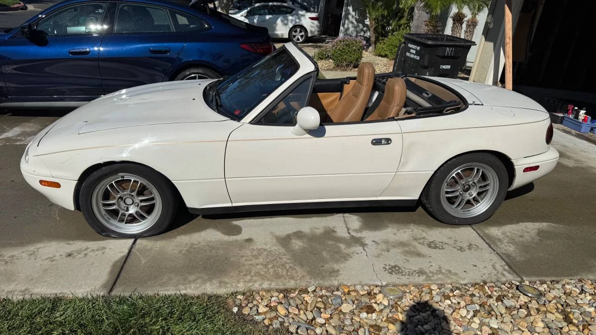 1994 Mazda NA MX-5 Miata - Image 2 of 10