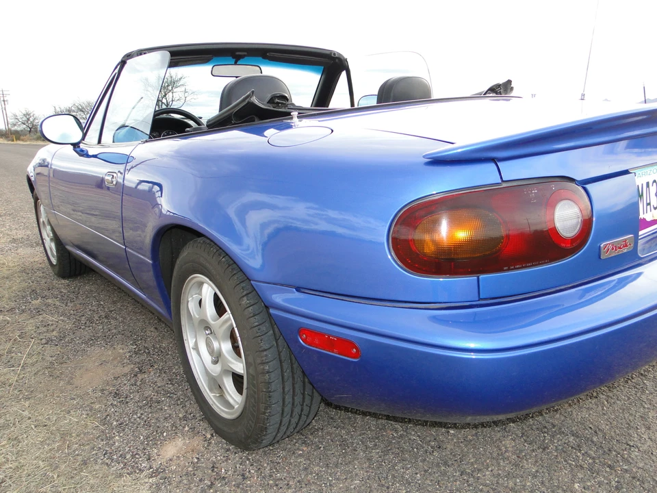 1994 Mazda NA MX-5 Miata - Image 15 of 31