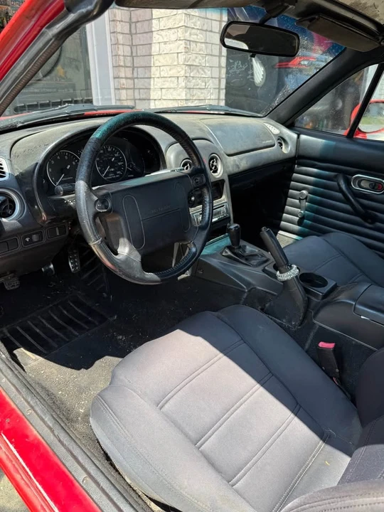 1994 Mazda NA MX-5 Miata - Image 8 of 8