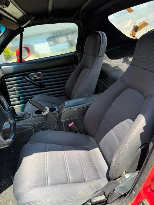 1994 Mazda NA MX-5 Miata - Image 7 of 8