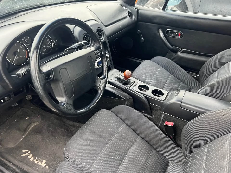 1994 Mazda NA MX-5 Miata - Image 5 of 5