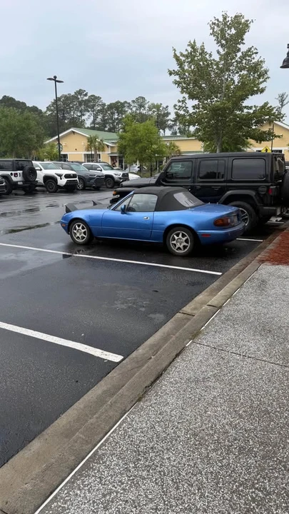 1994 Mazda NA MX-5 Miata - Image 2 of 6