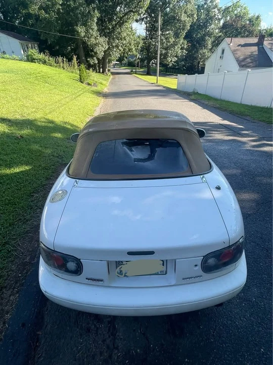 1994 Mazda NA MX-5 Miata - Image 6 of 18