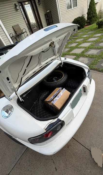 1994 Mazda NA MX-5 Miata - Image 17 of 18