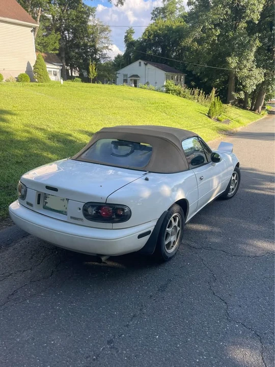 1994 Mazda NA MX-5 Miata - Image 4 of 18