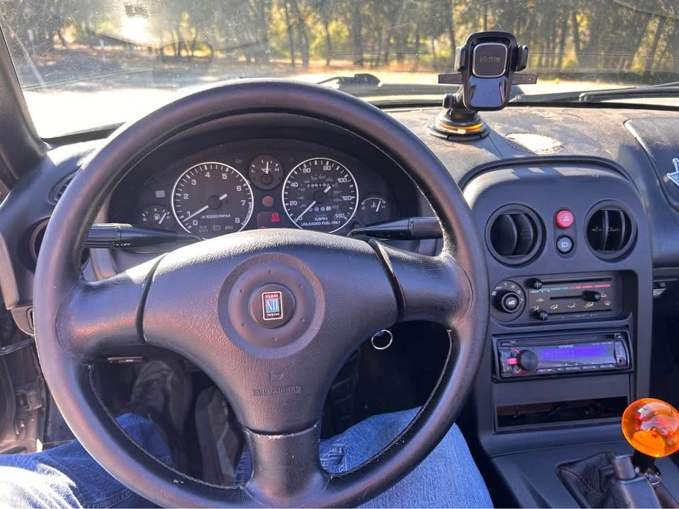1994 Mazda NA MX-5 Miata - Image 4 of 11